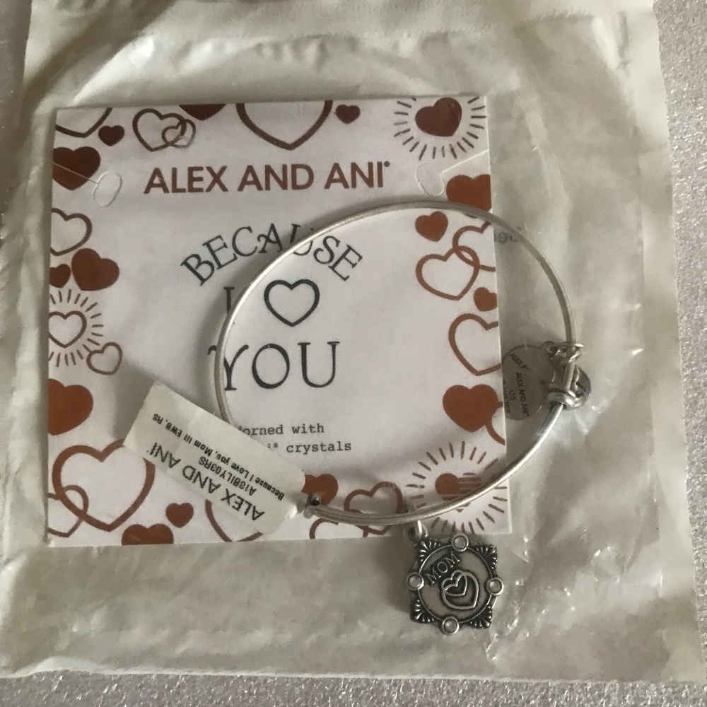 Alex and Ani Expandable Wire Bracelet Because I love you, Mom III NWT